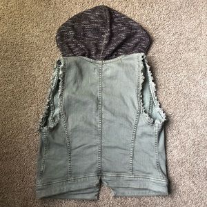 BKE Jackets & Coats - Buckle BKE Vest Olive Jean Hood Medium Asymmetric BKE Jackets & Coats - Buckle BKE Vest Olive Jean Hood Medium Asymmetric